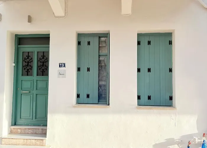 Lilian'S House